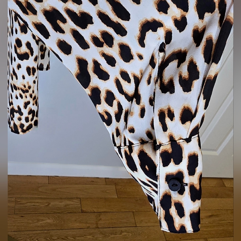 Worthington Leopard Print Button Down Shirt - Picture 5 of 7